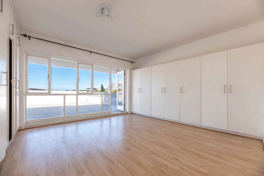 2 Bedroom Property for Sale in Three Anchor Bay Western Cape